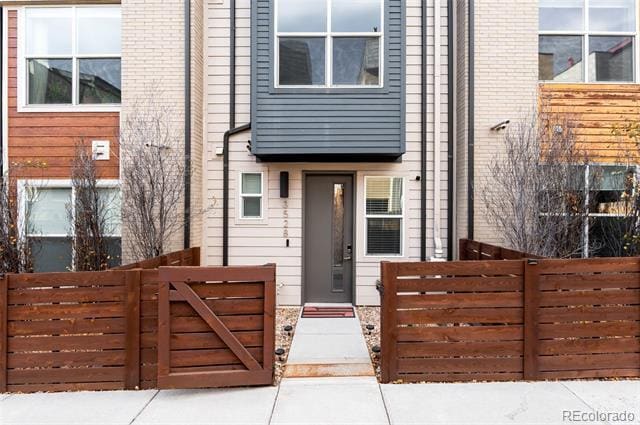 Building Photo - 3528 W 17th Ave