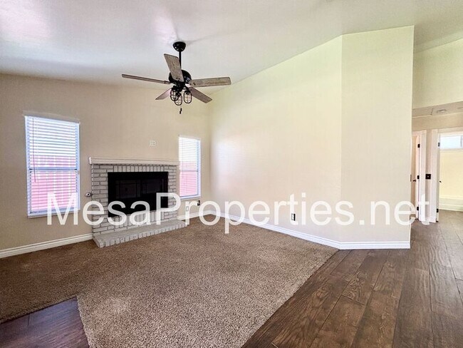 Building Photo - 16481 Silica Dr