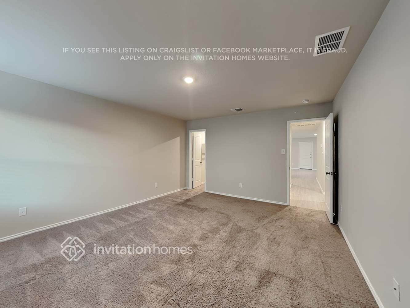 Building Photo - 5715 Leon Pl