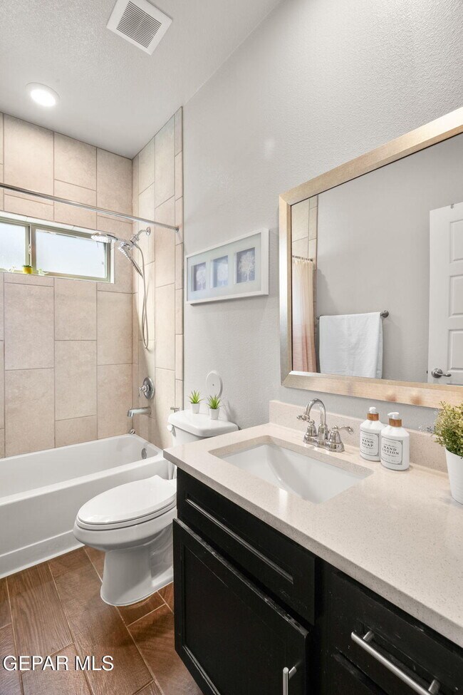 Building Photo - 14820 Mike a Mendoza Ave