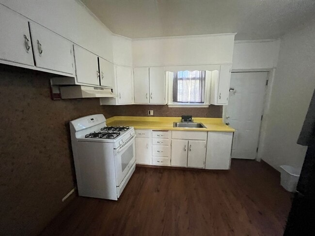 Building Photo - 7220 Marsden St