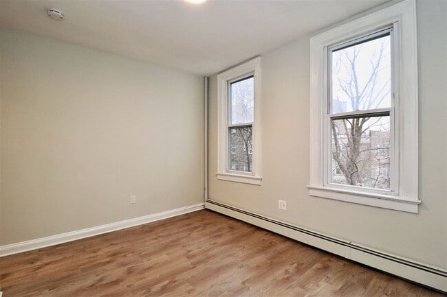 Building Photo - 63 Laidlaw Ave
