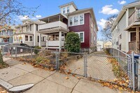 Building Photo - 7 Rockwell St