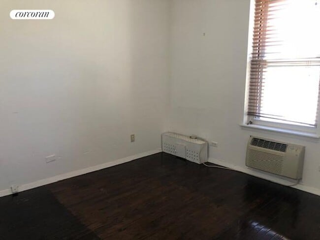 Building Photo - 55 E 93rd St