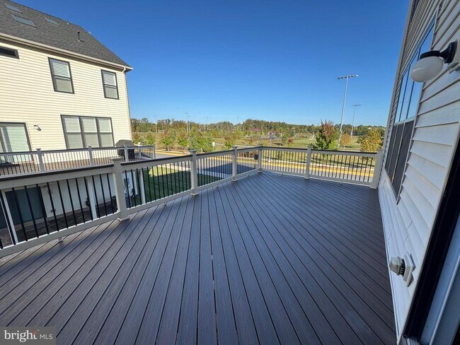 Building Photo - 22461 Windsor Locks Square