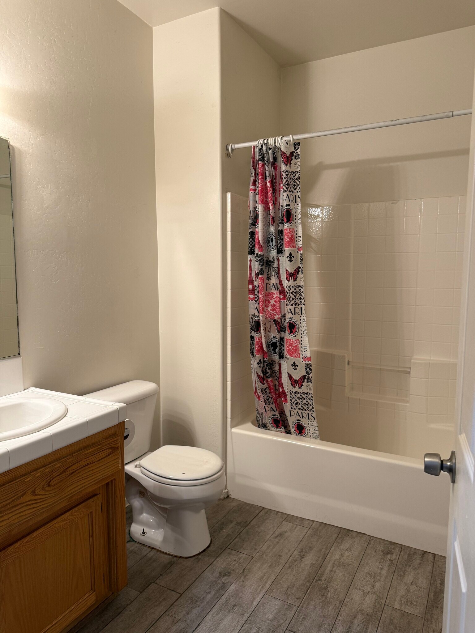 Building Photo - 602 Yellow Meadow Ct