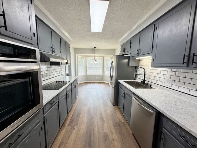 Building Photo - Irmo