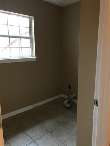 Building Photo - 2989 Garland Dr SW