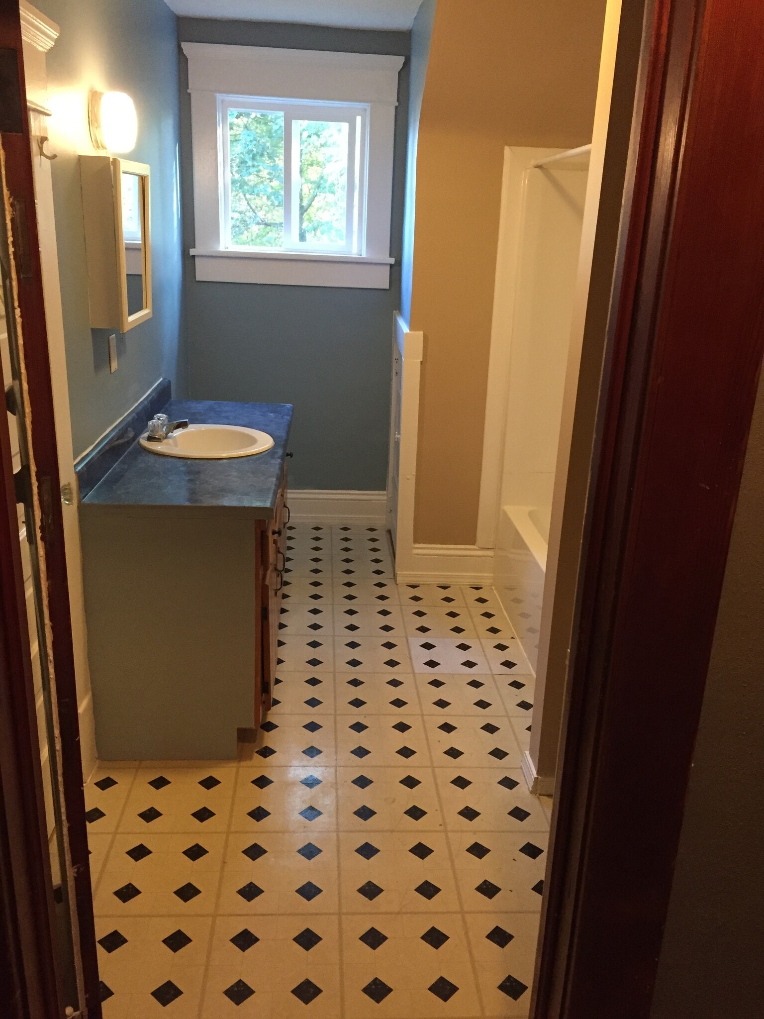 Building Photo - 281 W 5th St