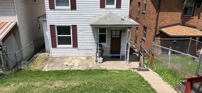 Building Photo - 33 Merritt Ave