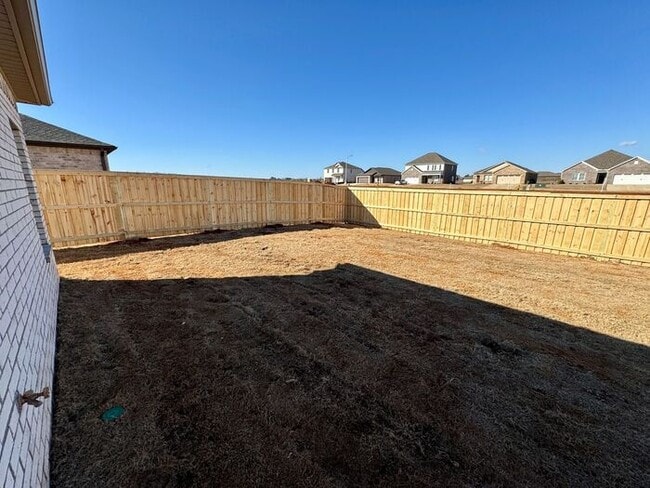 Building Photo - MOVE IN SPECIAL-NEW CONSTRUCTION-FENCED YARD