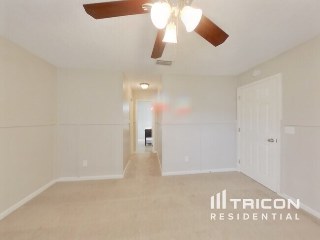 Building Photo - 2169 Khaki Ct