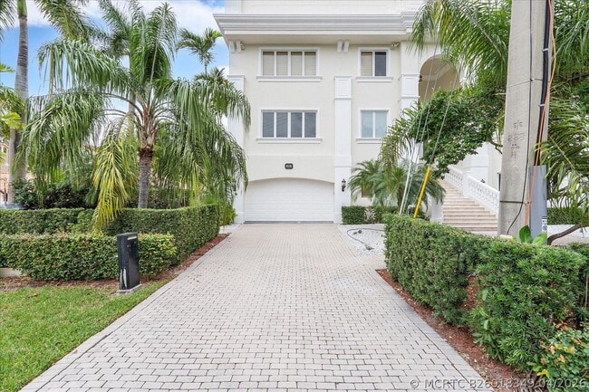 Building Photo - 414 Riviera Isle Dr