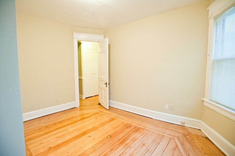Building Photo - 2216 E Ivanhoe Pl