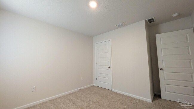 Building Photo - 10624 Queens Gate Cir