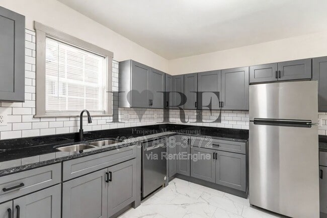 Building Photo - 1299 W Broad St