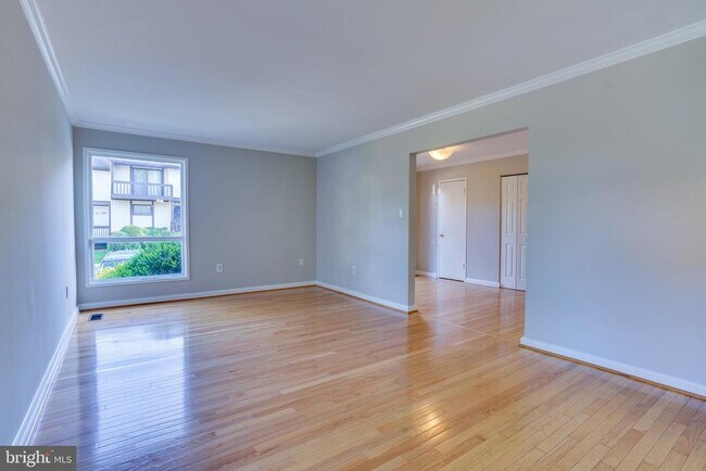 Building Photo - 4405 Elan Ct