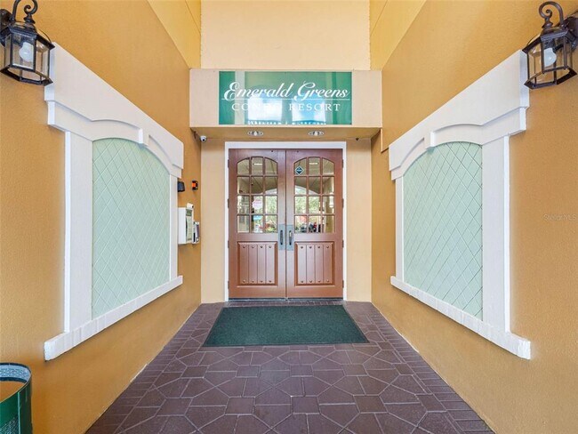 Building Photo - 13941 Clubhouse Dr