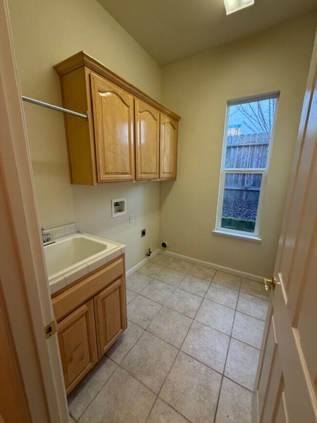 Building Photo - Beautiful 2 Bedroom and 2 Bathroom Home with 3 Car Garage in 55+ Gated Community $2,995.00