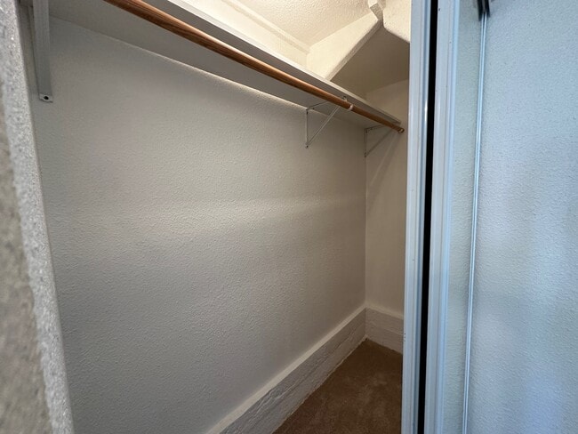 Building Photo - Cherry Valley 1