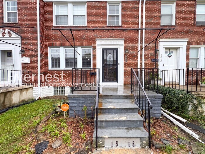 Building Photo - 1515 Tunlaw Rd