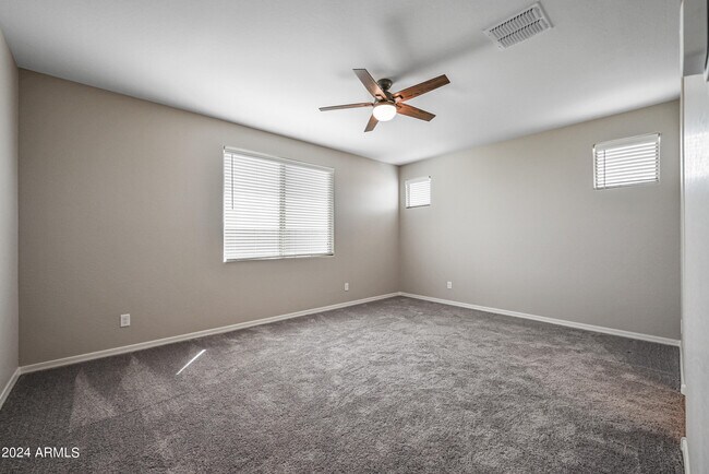 Building Photo - 24139 W Hess Ave