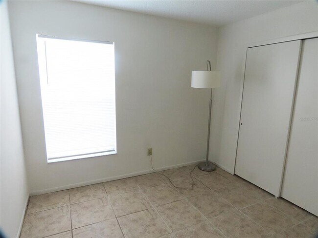 Building Photo - 104 Northlake Dr