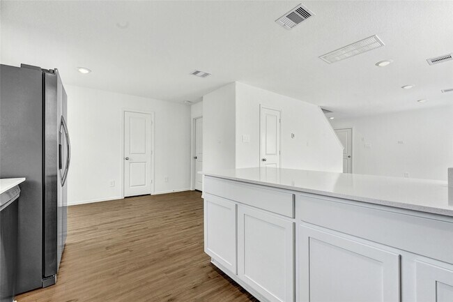 Building Photo - 24027 Wandering Brk Dr