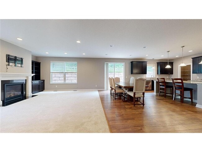 Building Photo - 5585 Orchard Cove