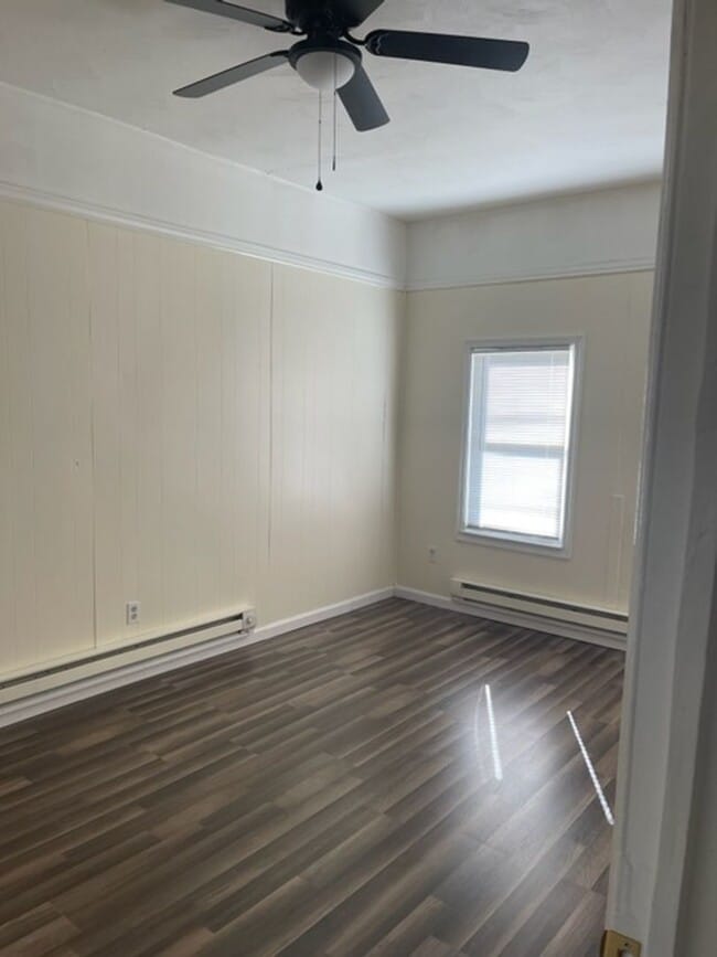 Building Photo - WILLOUGHBY BEACH / NAVAL BASE AREA FOR RENT!!
