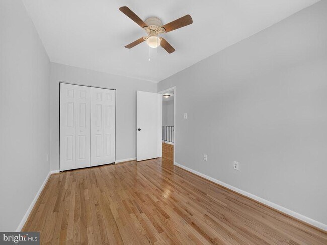 Building Photo - 15057 Cherrydale Dr