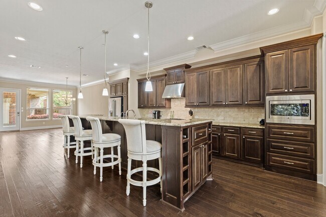 Building Photo - 534 Imperial Blvd