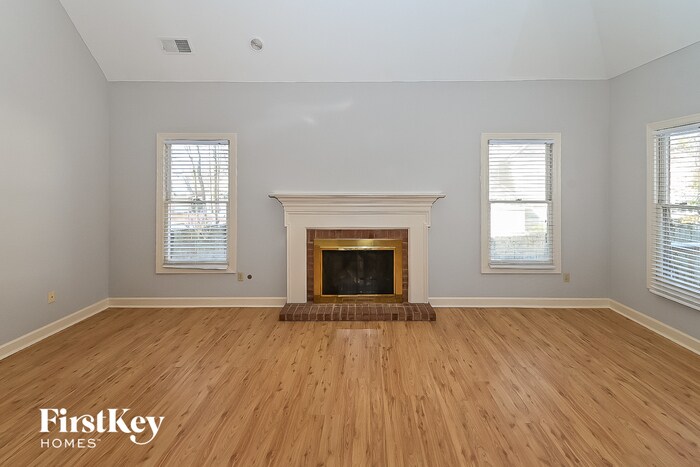 Building Photo - 1610 Saddle Glen Cove E