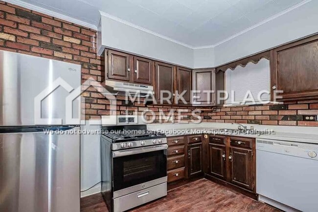 Building Photo - 97 Royal St