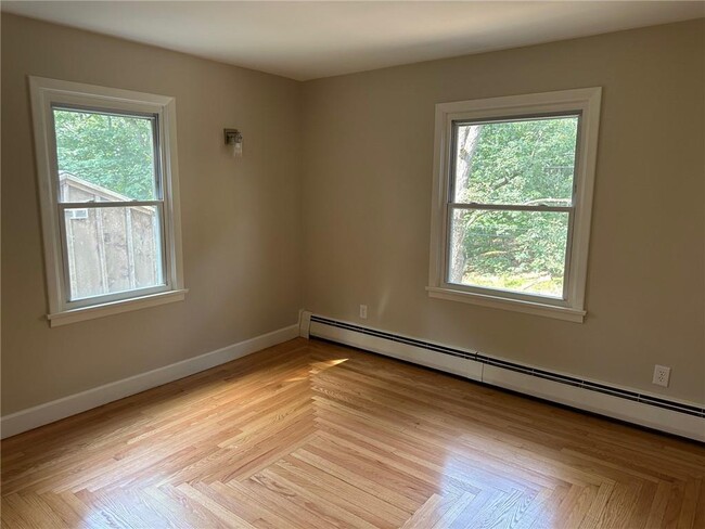 Building Photo - 36 Crowell St