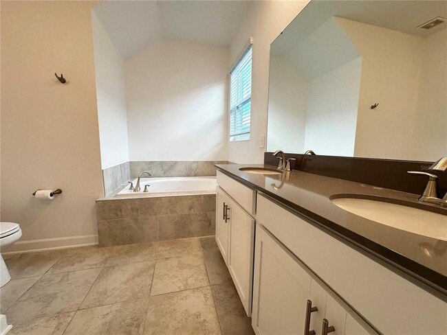 Building Photo - 11288 Listening Dr