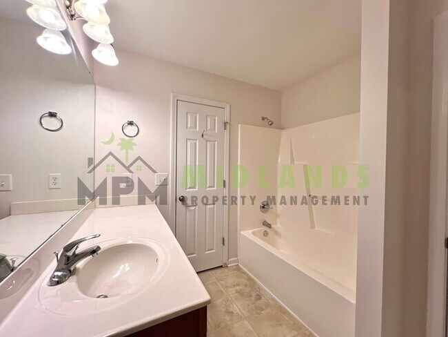 Building Photo - 407 Barnet Ct