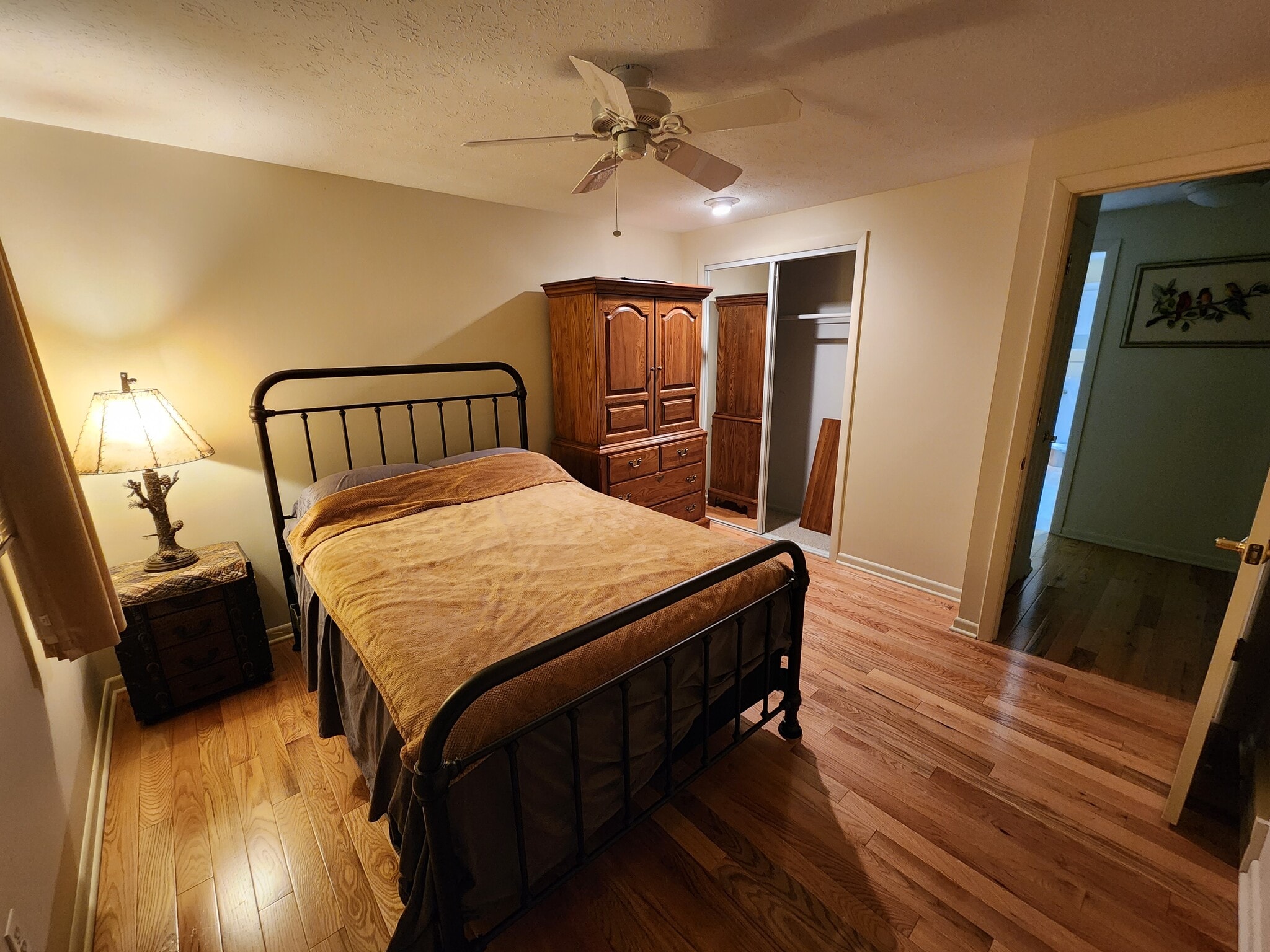 Second bedroom - 20311 Village Green Dr