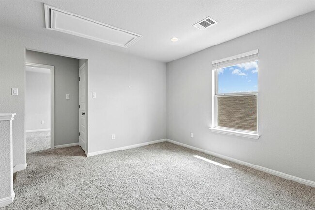 Building Photo - 200 Wild Wind Trail