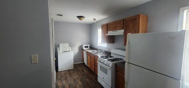 Building Photo - 416 E K St