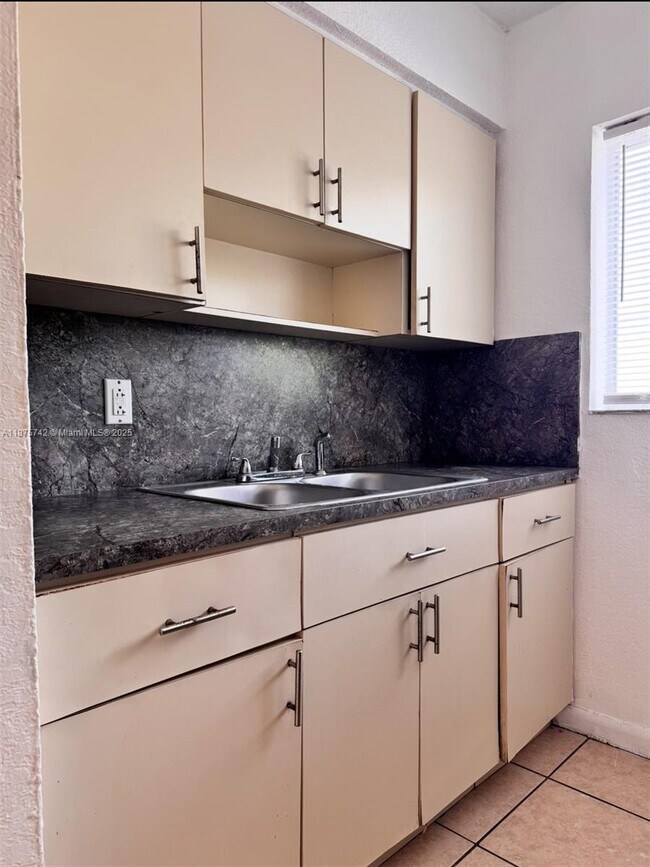 Building Photo - 2330 NW 11th St