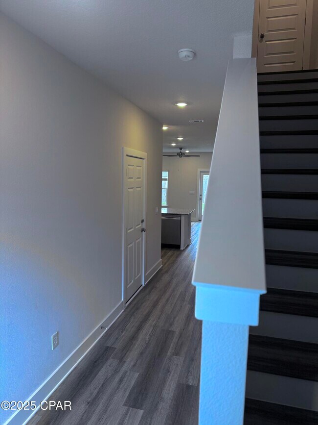 Building Photo - 205 Palmeras Marinas Ln