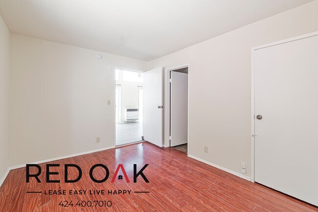 Building Photo - 474 1/2 Crane Blvd-474 1/2