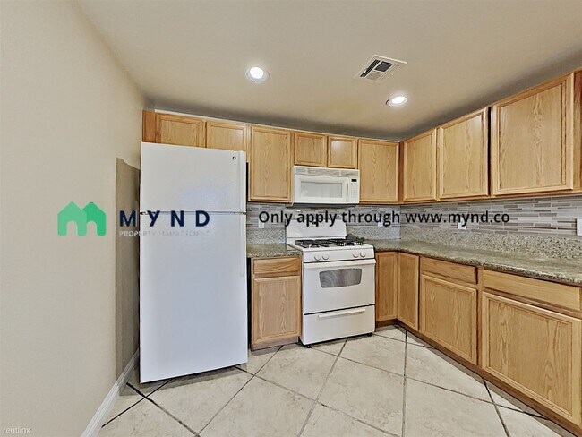 Building Photo - 9580 W Reno Ave