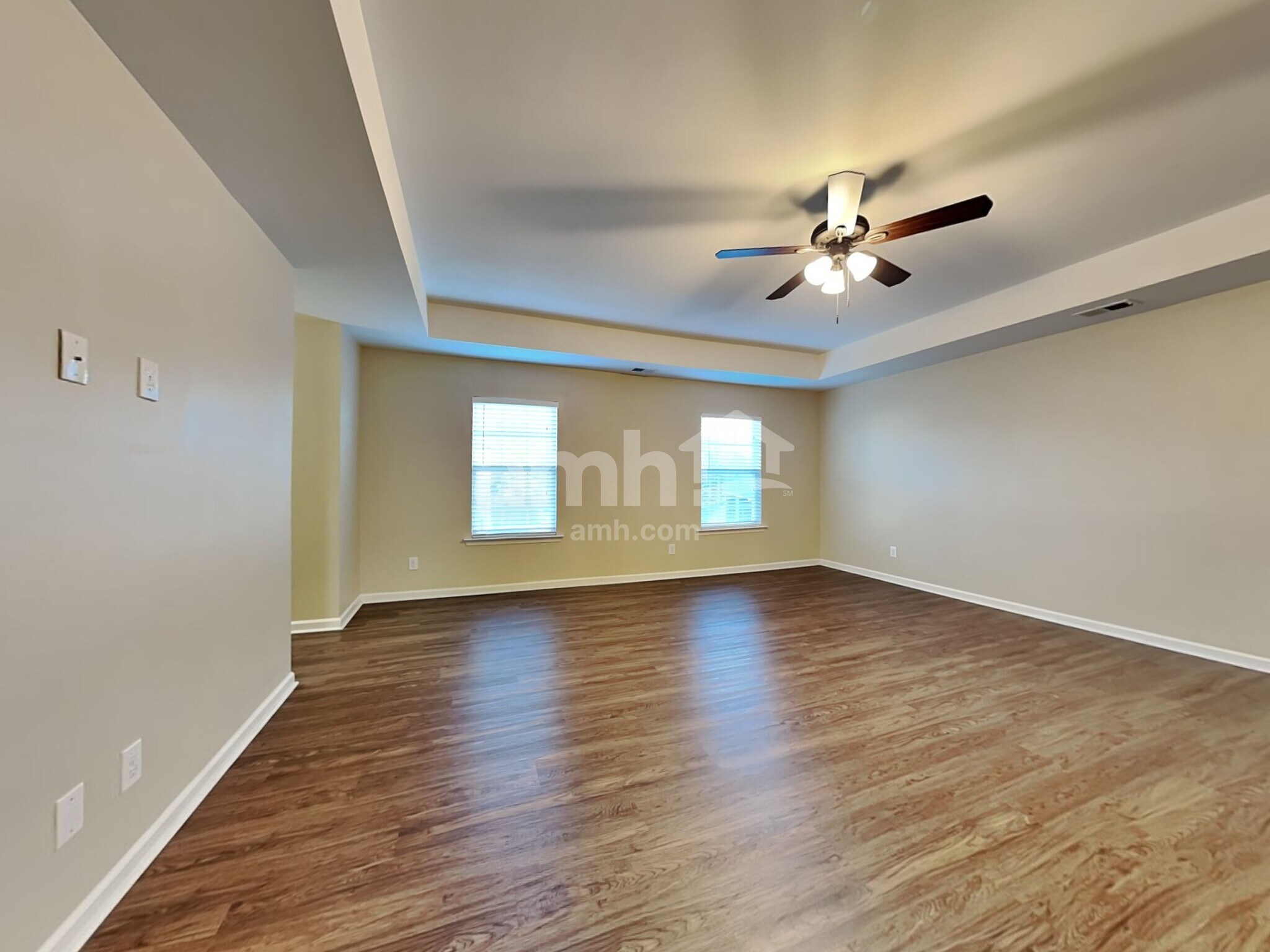 Building Photo - 298 Scarlett Ln