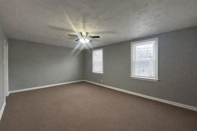 Building Photo - 45 S Miami Ave