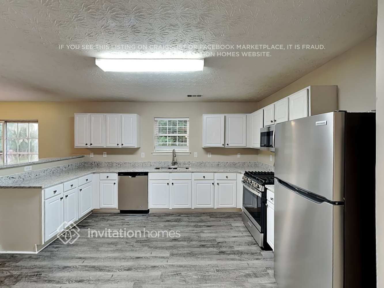Building Photo - 1480 Redberry Cir