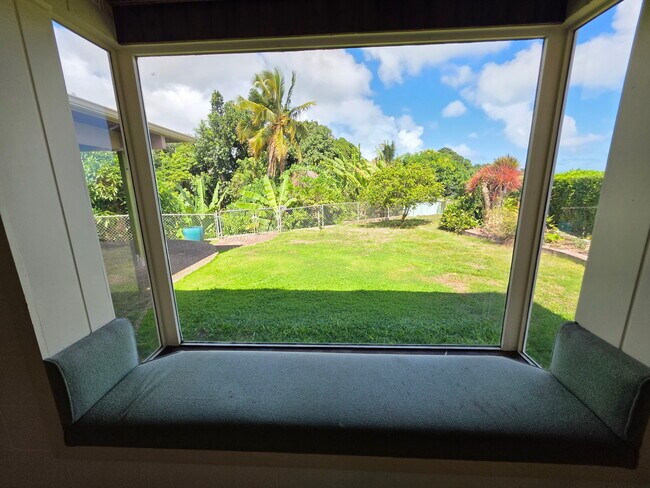 Building Photo - 46-305-305 Hoauna St