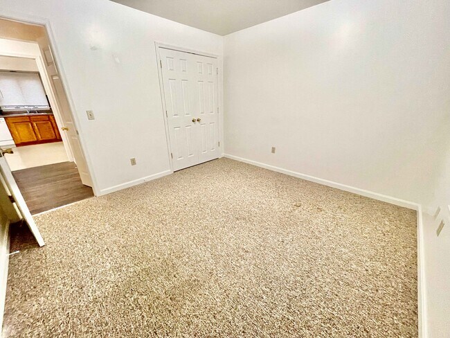 Bedroom - 212 Lester Ct