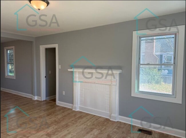 Building Photo - 3 Bedroom 2 Bathroom Home Minutes from Downtown Spartanburg